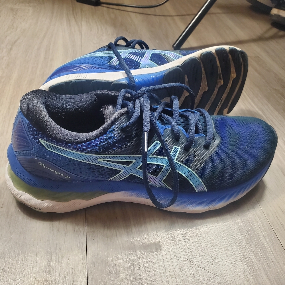 ASICS Gel Nimbus 23 Blue Purple  Womens 8.5 Athletic Comfort Running Sneakers
